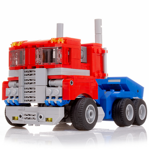 Optimus Prime (Really Transforms!) MOC made from LEGO bricks